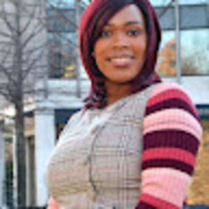 Meet your Posher, Simone